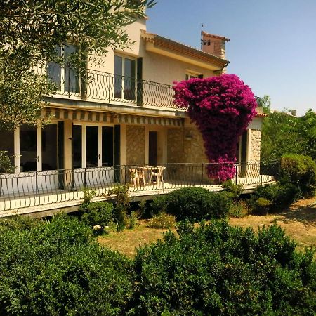 Maison Lumineuse Et Spacieuse Avec Jardin Arbore Ла Валет-дю-Вар Екстериор снимка