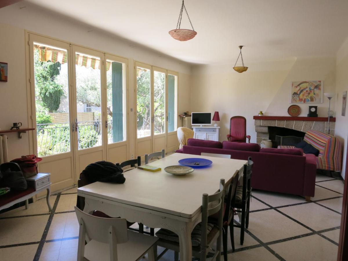 Maison Lumineuse Et Spacieuse Avec Jardin Arbore Ла Валет-дю-Вар Екстериор снимка